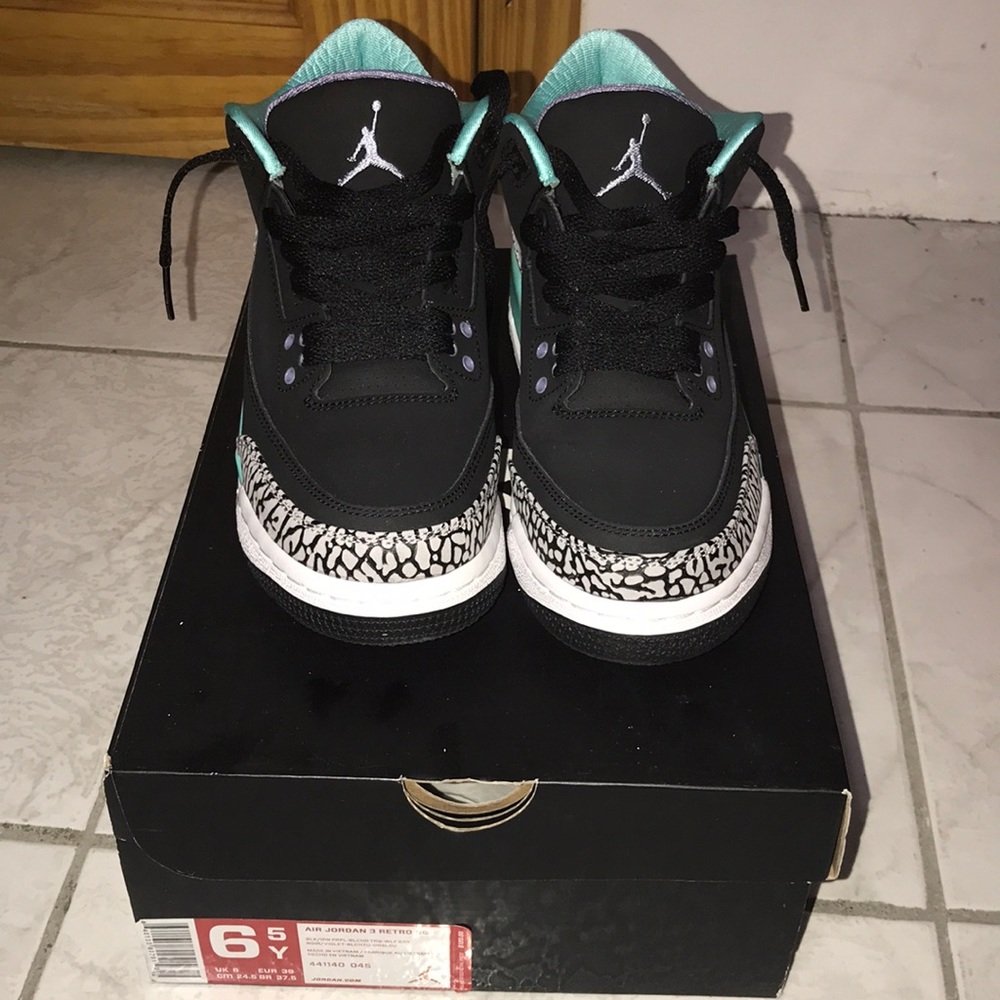 Air Jordan 3 retro.